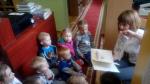 Biedronki z wizytą w bibliotece – udział w akcji „Cała Polska czyta dzieciom”